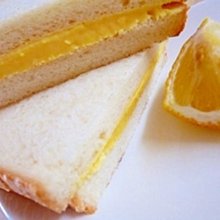 食パンでレモンクリームパン